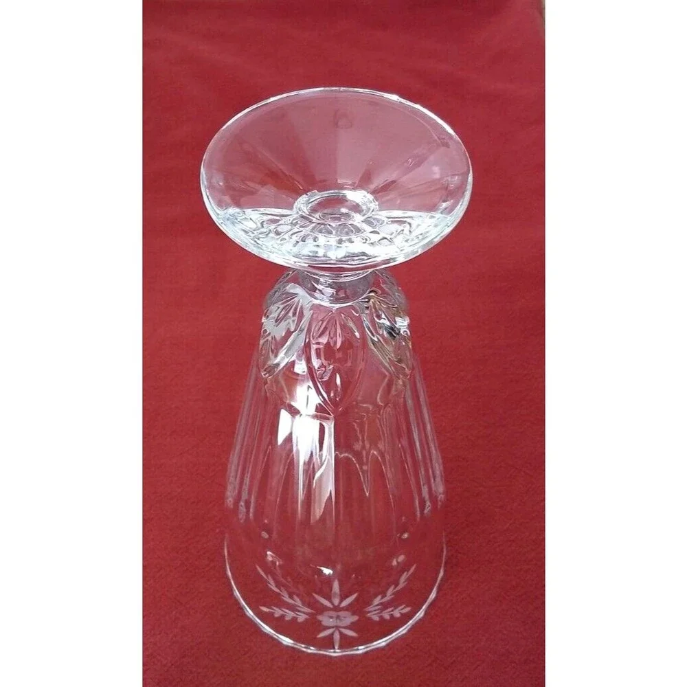 ETCHED CLEAR GLASS FLUTED CRYSTAL‎ FOOTED 10.75